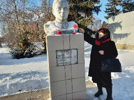 Члены Союза женщин Венгеровского района Новосибирской области отметили  День Героев Отечества.