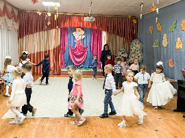 Члены Союза женщин г. Искитима приняли участие в  организации и проведении праздника для воспитанников детского сада «Родничок».