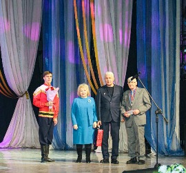 В г. Бердске состоялось чествование трудовых, военных, спортивных династий Новосибирской области. 