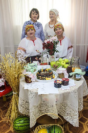 Совет женщин Купинского района провел осенний праздник «Бабушкин погребок».
