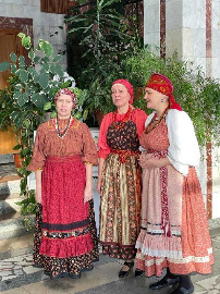 Члены районного Тогучинского отделения Союза женщин побывали в гостях у ансамбля Областного центра русского фольклора и этнографии.