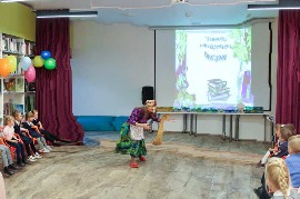 Члены Союза женщин Венгеровского района приняли участие в подготовке и проведении праздника «Посвящение первоклассников в читатели».