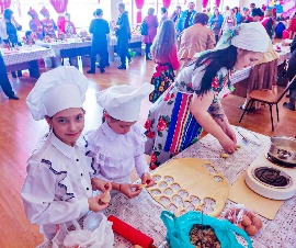 Члены Союза женщин Здвинского района провели праздник  «Фестиваль пельменей».